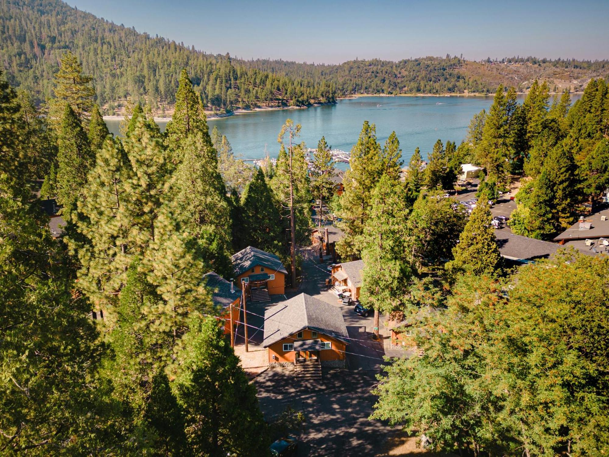 The Pines Resort & Conference Center Bass Lake Zewnętrze zdjęcie